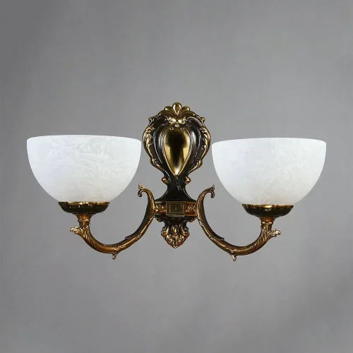 Бра  SEVILLE 02140/2 PB AMBIENTE by BRIZZI белый на 2 лампы, основание бронзовое в стиле классический 