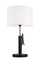 Настольная лампа Pelle Nerre T2019.1 Lucia Tucci белая 1 лампа, основание чёрное металл в стиле современный 