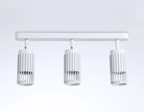 Спот с 3 лампами TN51688 Ambrella light белый GU10 в стиле хай-тек современный  фото 3