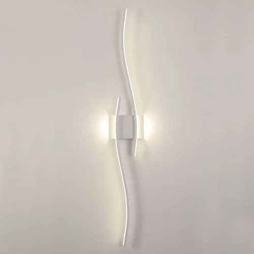 Бра LED Alachua LSP-7185 Lussole белый на 4 лампы, основание белое в стиле современный минимализм 