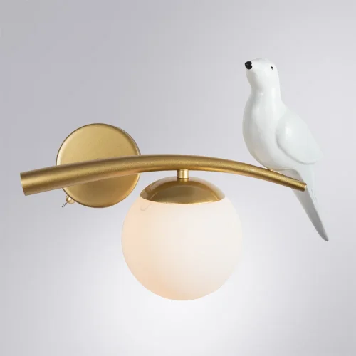 Бра Eltanin A3422AP-1GO Arte Lamp белый на 1 лампа, основание золотое в стиле кантри прованс классический птички