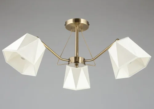 Люстра потолочная Rapallo OML-65007-03 Omnilux белая на 3 лампы, основание бронзовое в стиле современный  фото 3