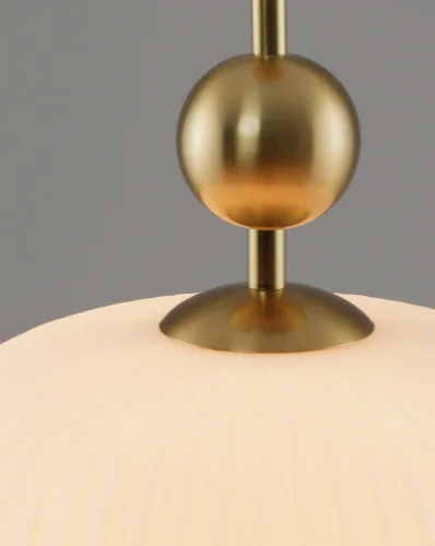 Светильник подвесной Creamy V10911-P Moderli белый 1 лампа, основание золотое в стиле современный выдувное фото 4