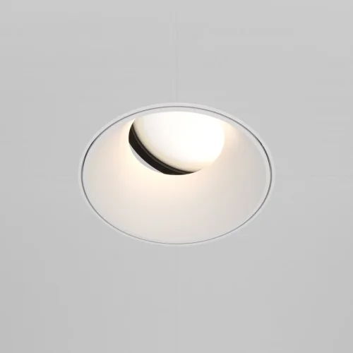 Светильник точечный Share DL051-U-2W Maytoni белый 1 лампа, основание белое в стиле хай-тек современный для затирки фото 4