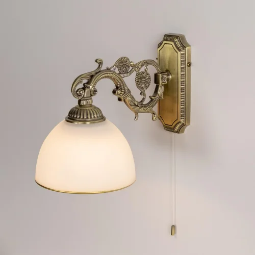 Бра с выключателем Адриана CL405413 Citilux белый на 1 лампа, основание бронзовое в стиле классический  фото 5