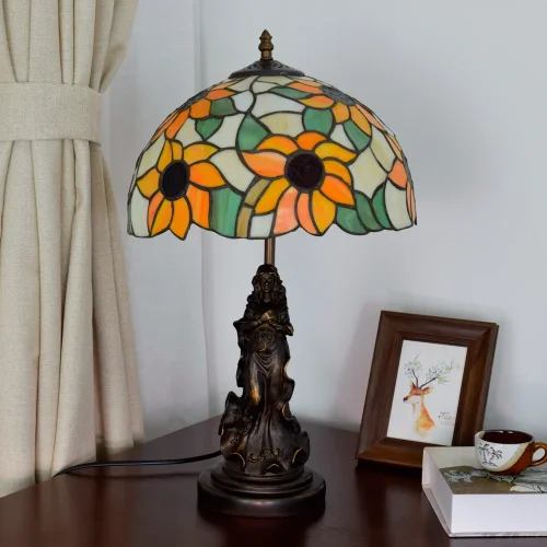 Настольная лампа Тиффани Sunflower OFT877 Tiffany Lighting разноцветная оранжевая зелёная белая 1 лампа, основание коричневое металл в стиле тиффани цветы девушка фото 4