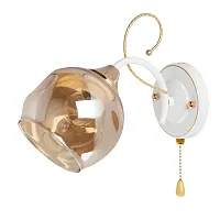 Бра с выключателем Альфа 324026901 DeMarkt янтарный 1 лампа, основание белое золотое в стиле современный 